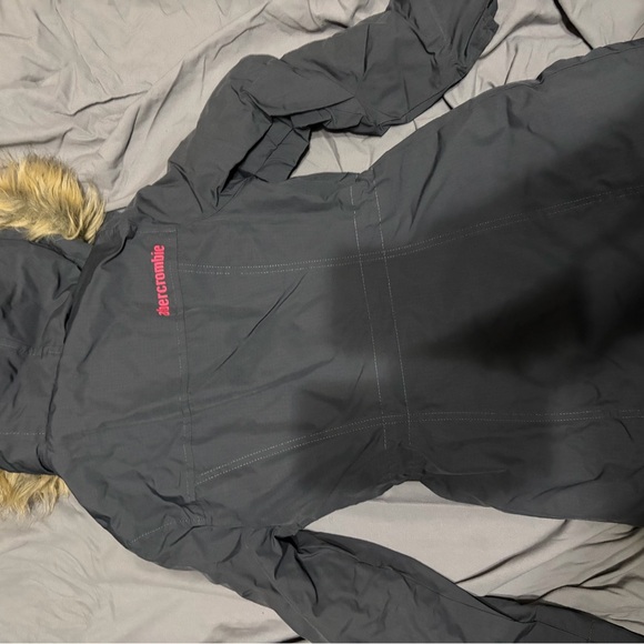 Abercrombie & Fitch Gray Quilted Jacket - Picture 5 of 5